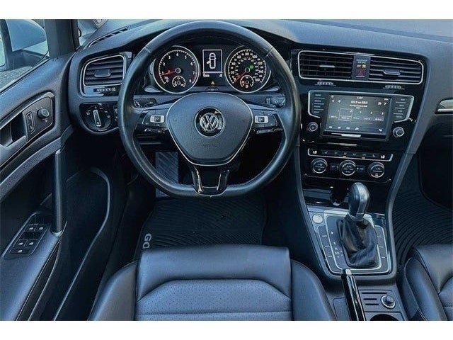 2017 Volkswagen Golf SportWagen SEL